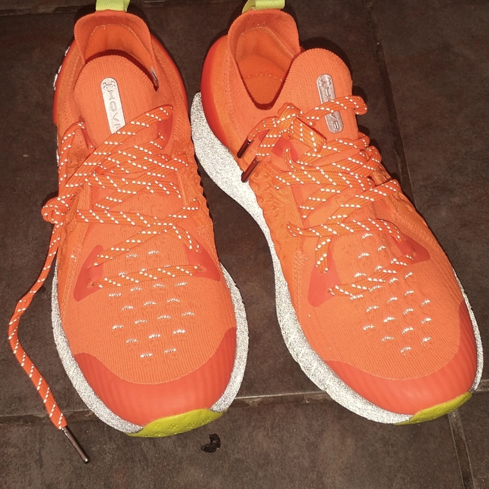 Nwt, Unisex Sneakers